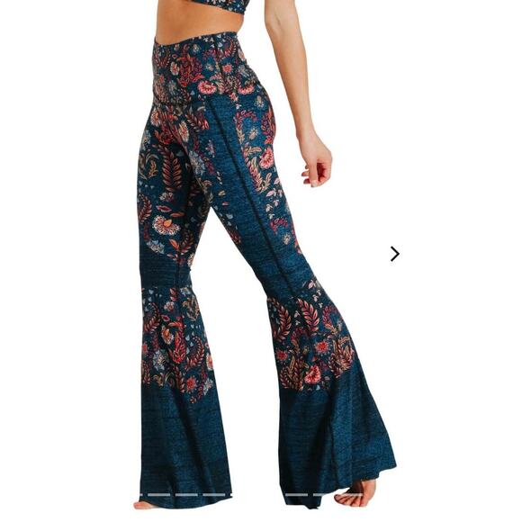 Yoga Democracy Bell Bottom Leggings XL Hippie Flare Leg Festival Floral Boho 70s - Picture 2 of 16